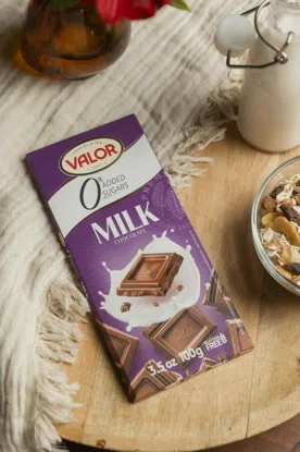 mléčná čokoláda 36 % kakaa bez lepku a přidaného cukru